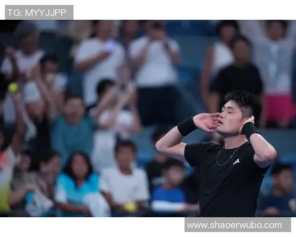 杭州网球队在世界锦标赛中以61分稳居积分榜首位 杭州网球队在世界锦标赛中以61分稳居积分榜首位